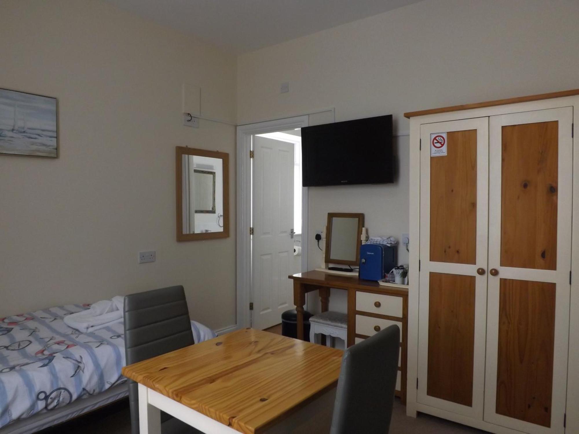 The Edenhurst Guesthouse Weymouth Exterior photo